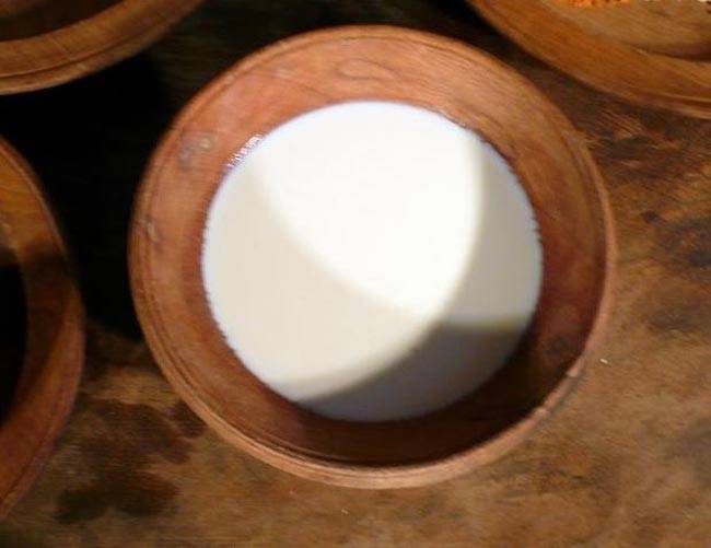 अगर मेकअप आपकी त्वचा को खराब कर रहा है तो...