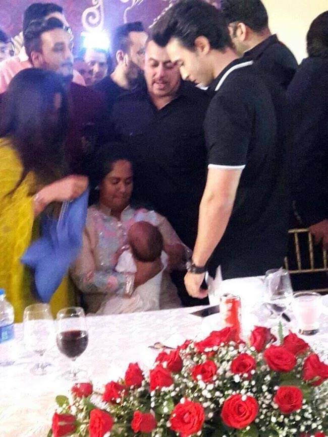 नए हेयरस्टाइल में कहां दिखे सलमान, जानें यहां...