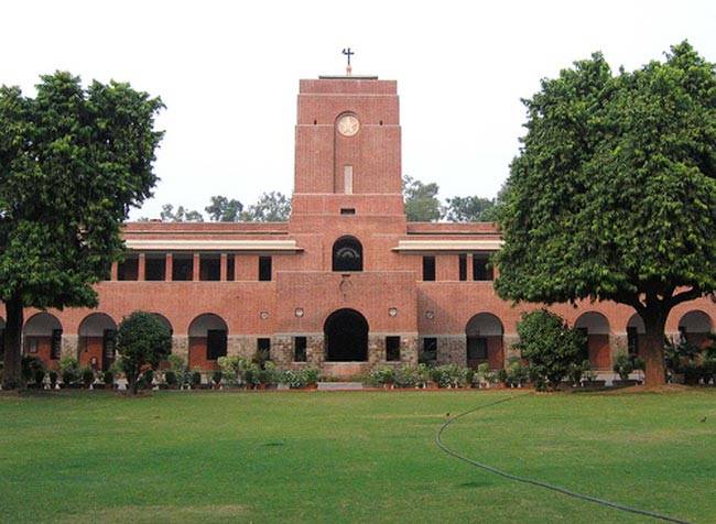 आर्ट्स स्टूडेंट्स के लिए बेस्ट हैं ये 10 कॉलेज...