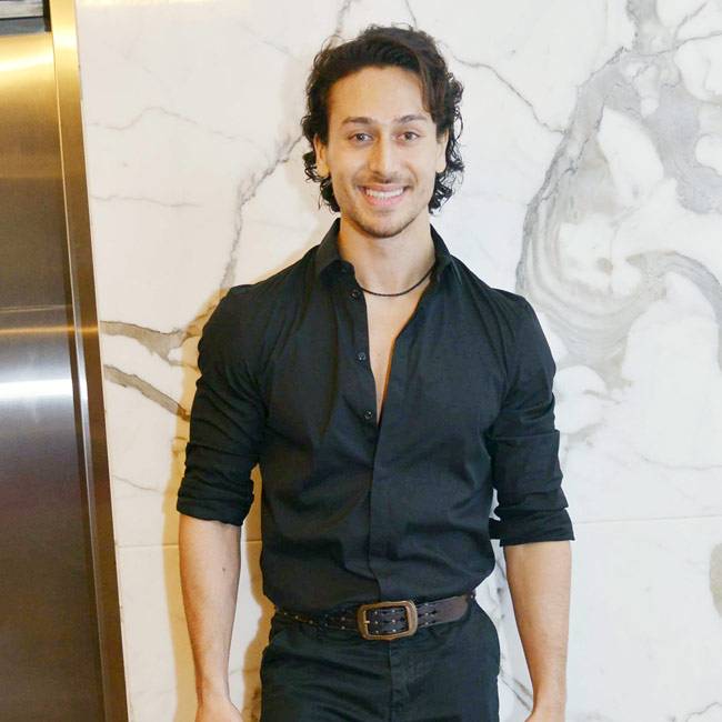 'हाउसफुल 3' की स्क्रीनिंग पर पहुंचे ये बॉलीवुड सितारे...