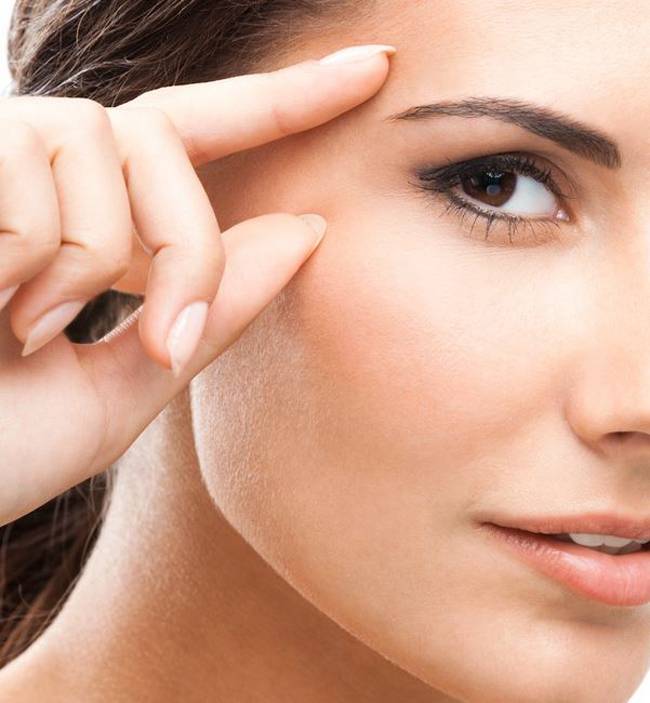 10 फायदे गर्म पानी पीने के...