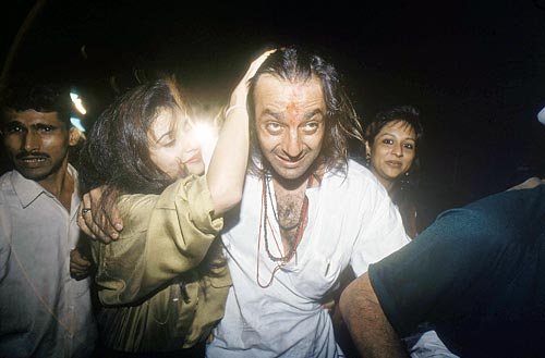 संजय दत्त के B'day पर देखें उनकी अनदेखी तस्वीरें