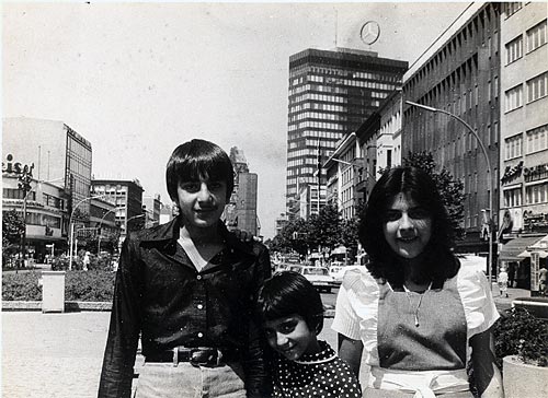 संजय दत्त के B'day पर देखें उनकी अनदेखी तस्वीरें