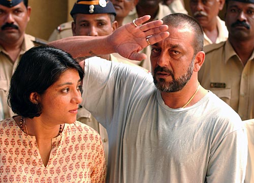 संजय दत्त के B'day पर देखें उनकी अनदेखी तस्वीरें