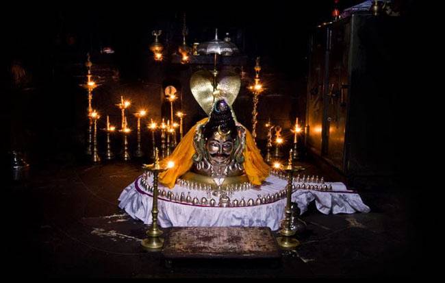 शिवरात्रि पर करें 12 ज्योतिर्लिंग के दर्शन...