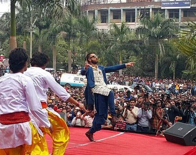 Happy birthday: फैशन के 'रण' का यह अलग ही है 'वीर'