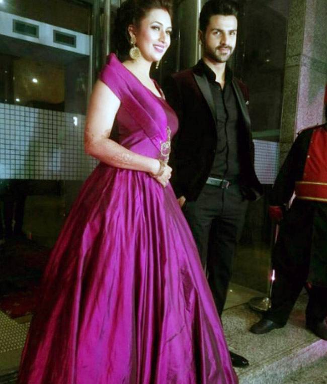 मुंबई में दिव्यांका और विवेक की रिसेप्शन पार्टी, देखें तस्वीरें