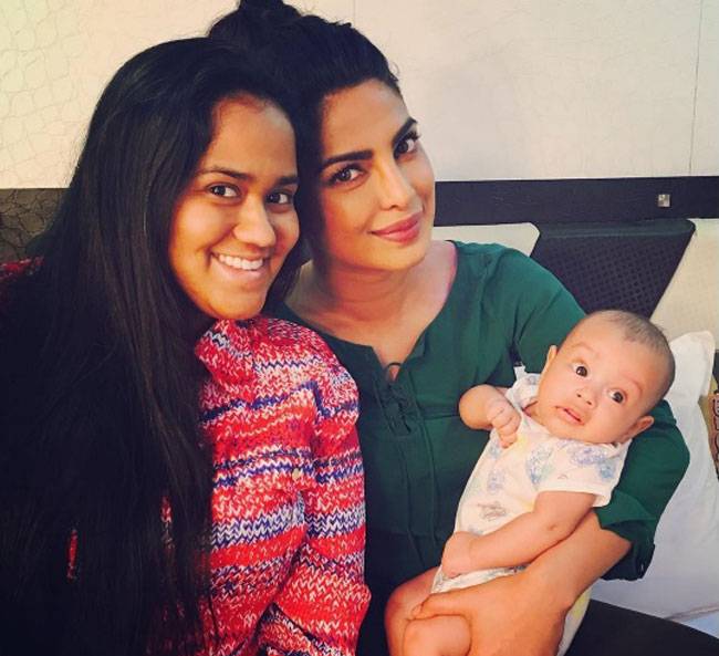 Don't miss: सलमान के क्यूट भांजे संग प्रियंका की तस्वीरें