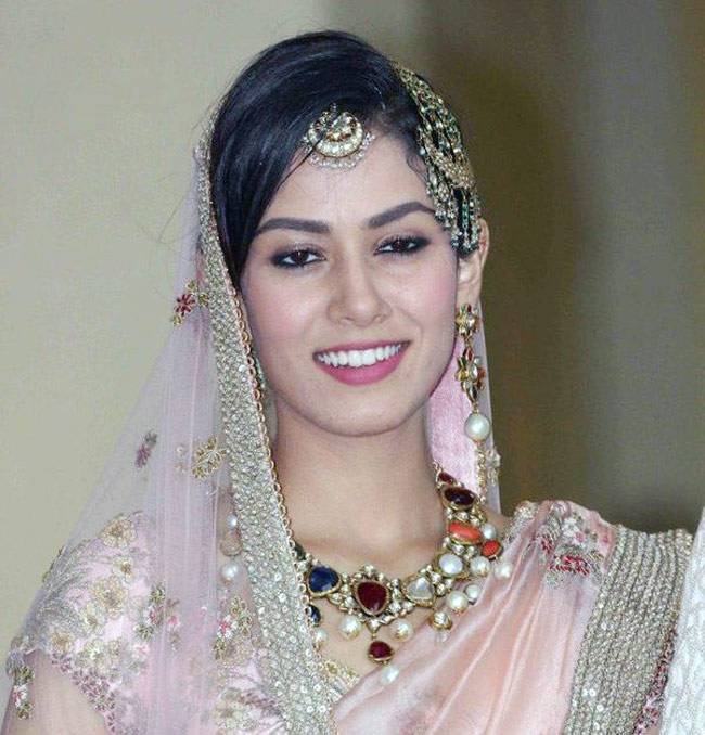 कौन हैं बॉलीवुड की सबसे खूबसूरत दुल्हन...