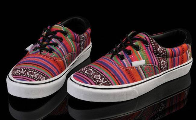 बारिश के मौसम में क्या पहनूं के सवाल का ये है जवाब...