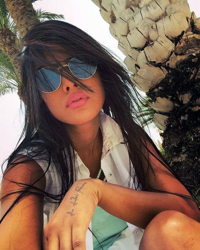 'जमाई राजा' की इस एक्ट्रेस का देखें बेहद बोल्ड अंदाज...