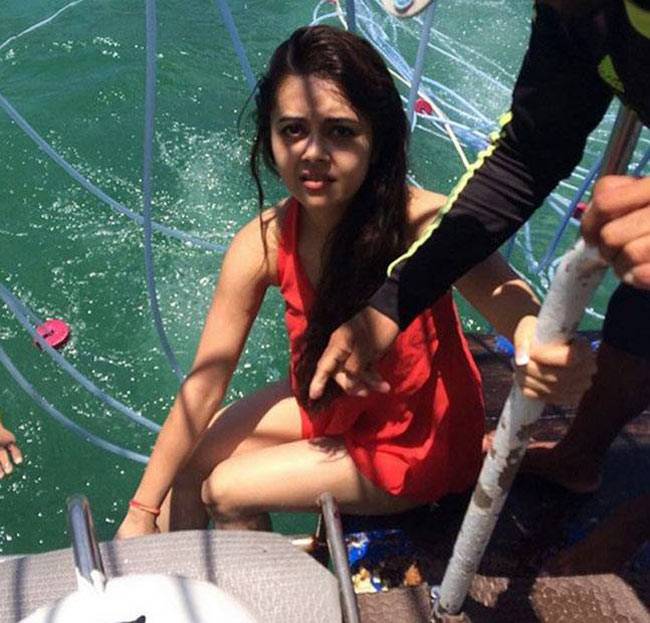 थाईलैंड में छुट्टियां मना रही हैं 'गोपी बहू', देखें तस्वीरें