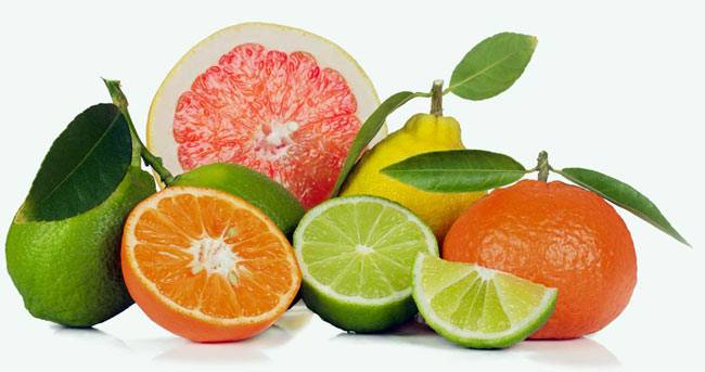 हर महिला को रोजाना खानी चाहिए ये 8 चीजें...