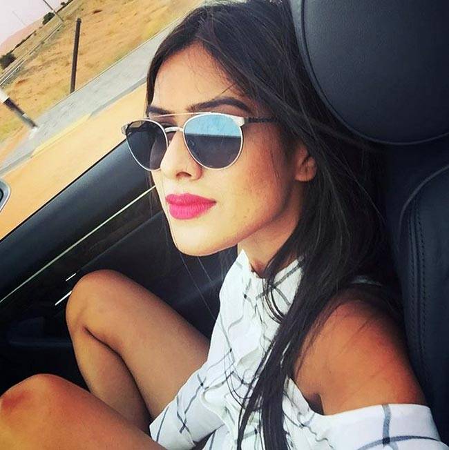 'जमाई राजा' की इस एक्ट्रेस का देखें बेहद बोल्ड अंदाज...