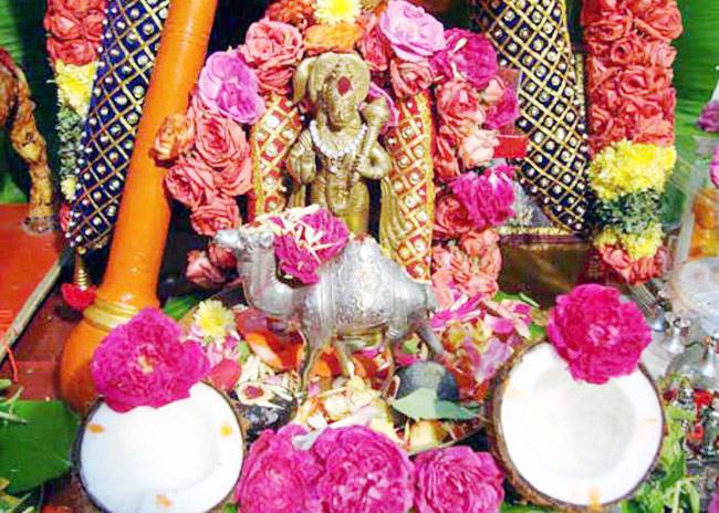 इन मंत्रों के जाप से करें बजरंग बली को प्रसन्‍न...