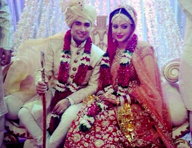 टीवी एक्ट्रेस में से कौन बनी सबसे खूबसूरत दुल्हन, देखें तस्वीरें...