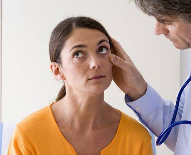 गर्भवती हैं तो रोज जरूर खाएं तुलसी की पत्ति‍यां...