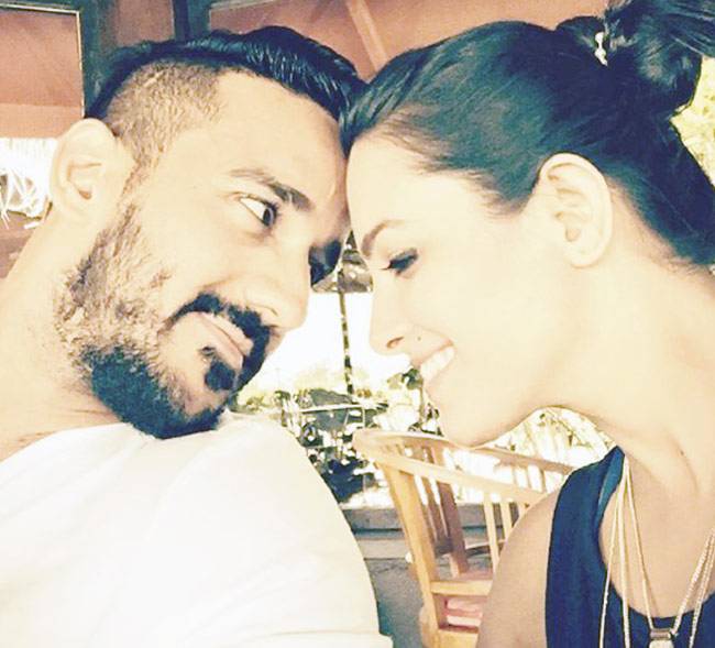 बिकिनी पहन वेकेशन एन्जॉय कर रहीं हैं टीवी की ये बहू...