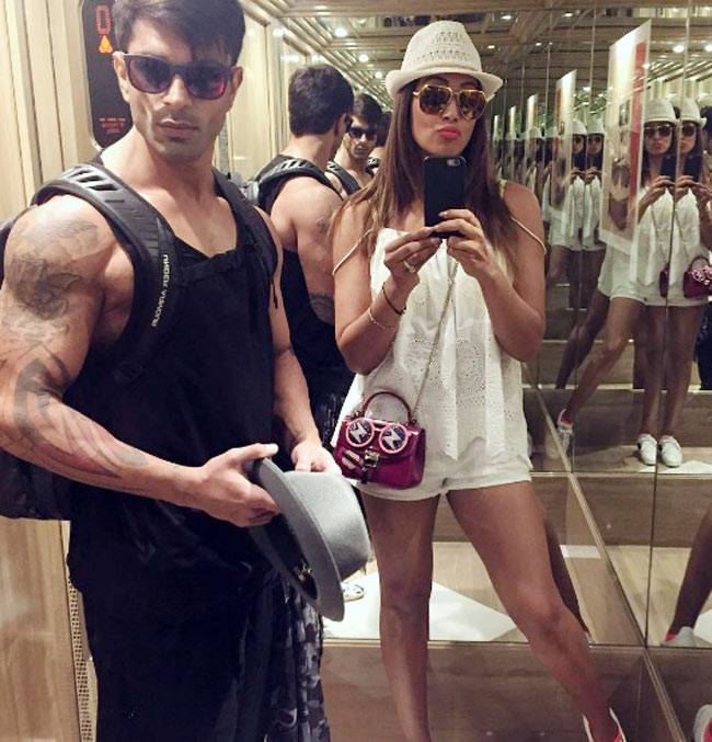 बिपाशा अपने पति करण सिंह ग्रोवर से 8 गुना अमीर...