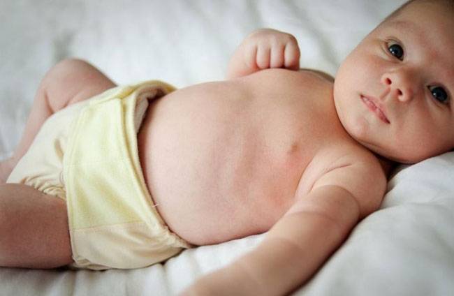 छोटे बच्चों को कपड़े पहनाते समय ध्यान देने वाली 6 बातें...