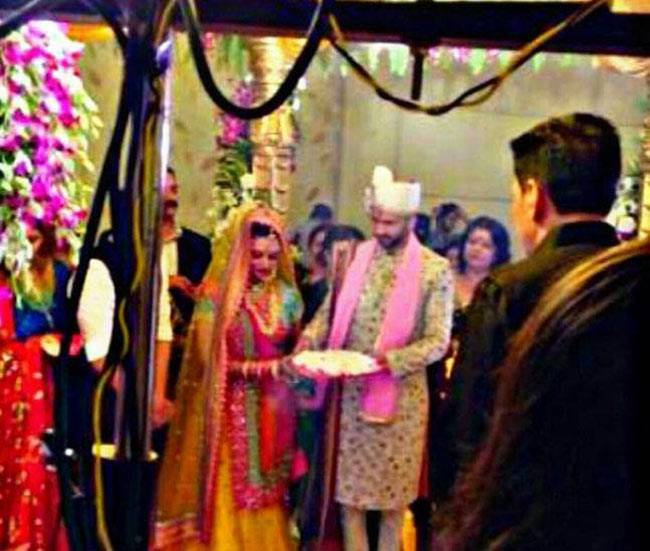 दिव्यांका-विवेक की शादी की अनदेखी तस्वीरें...