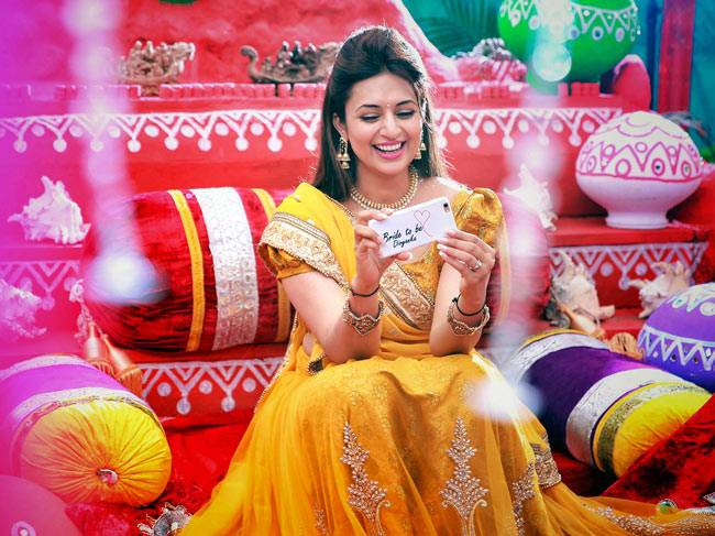 दिव्यांका की शादी की रस्में हुई शुरू, देखें हल्दी की बेहतरीन तस्वीरें