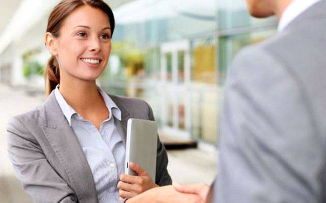 खूब पैसा कमाना है तो फटाफट सीखें ये भाषाएं...