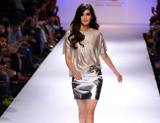 कृति सैनन Happy birthday