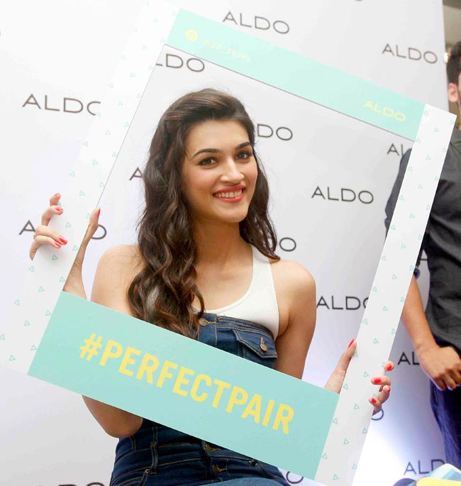 कृति सैनन Happy birthday