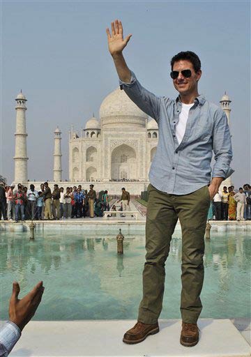 टॉम क्रूज के बर्थडे पर ताजा करें उनकी ताजमहल की यादें