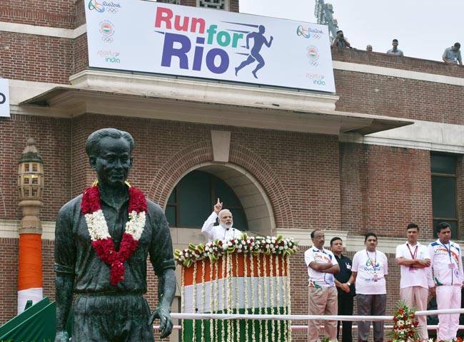 PM मोदी ने 'रन फॉर रियो' के लिए दिखाई हरी झंडी
