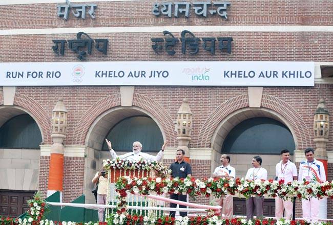 PM मोदी ने 'रन फॉर रियो' के लिए दिखाई हरी झंडी