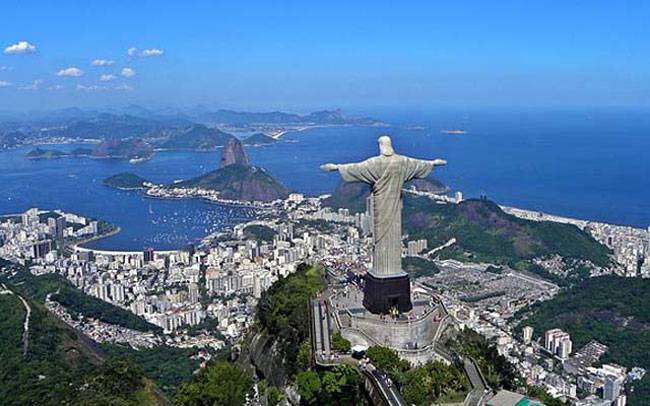 खूब पैसा कमाना है तो फटाफट सीखें ये भाषाएं...