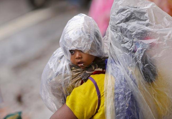 कहीं सुकून तो कहीं मुसीबत बनी बारिश