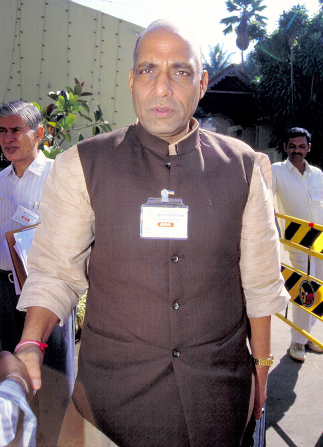 राजनाथ सिंह: प्रोफेसर से 'सियासी गुरु' बनने तक का सफर...