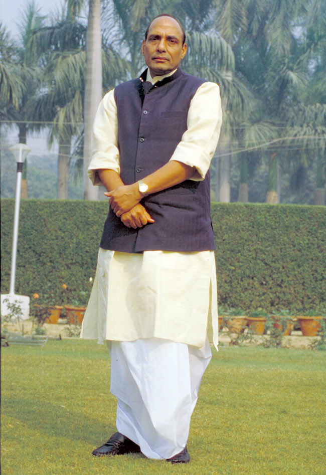 राजनाथ सिंह: प्रोफेसर से 'सियासी गुरु' बनने तक का सफर...