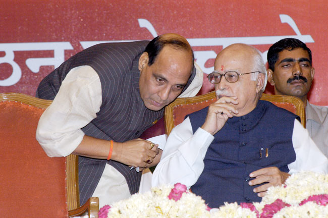 राजनाथ सिंह: प्रोफेसर से 'सियासी गुरु' बनने तक का सफर...