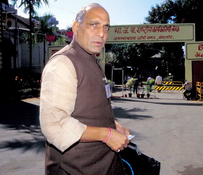 राजनाथ सिंह: प्रोफेसर से 'सियासी गुरु' बनने तक का सफर...