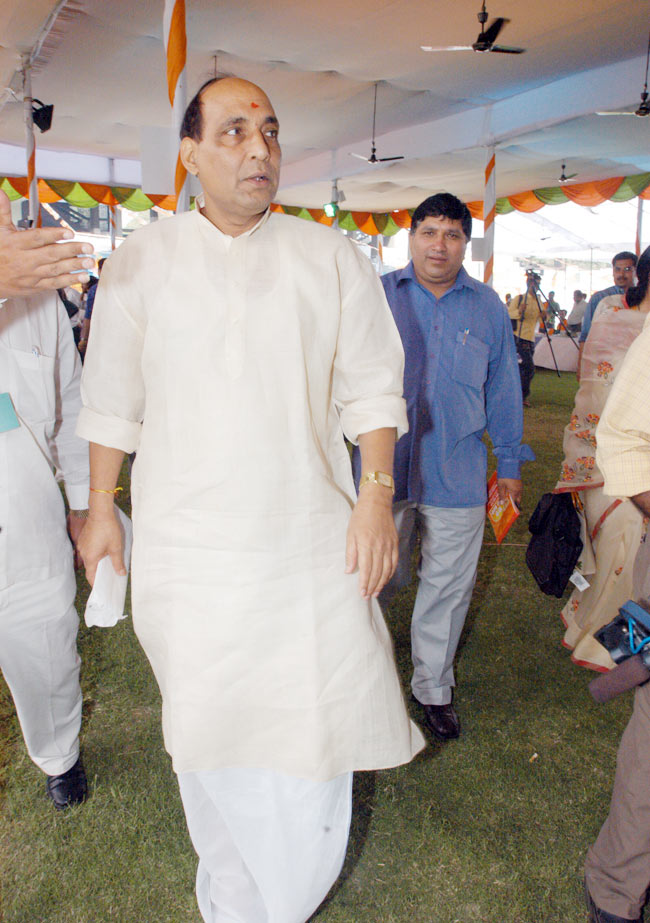 राजनाथ सिंह: प्रोफेसर से 'सियासी गुरु' बनने तक का सफर...