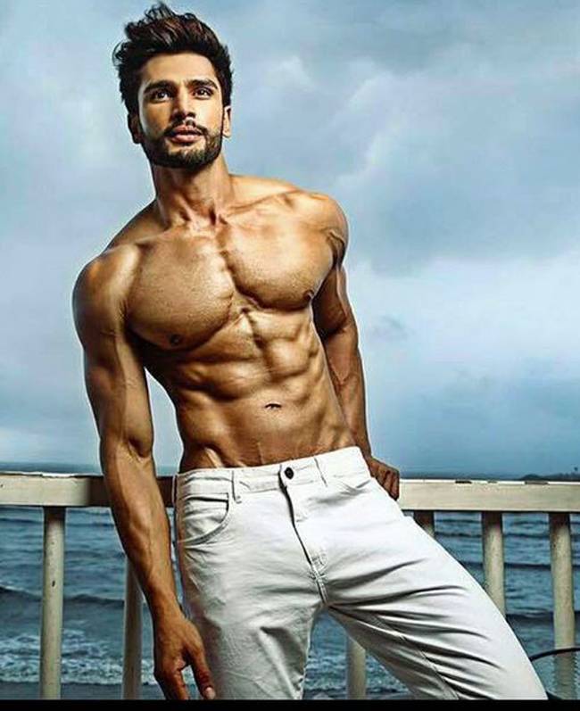 पहले भारतीय मि. वर्ल्ड रोहित खंडेलवाल की खास तस्वीरें...