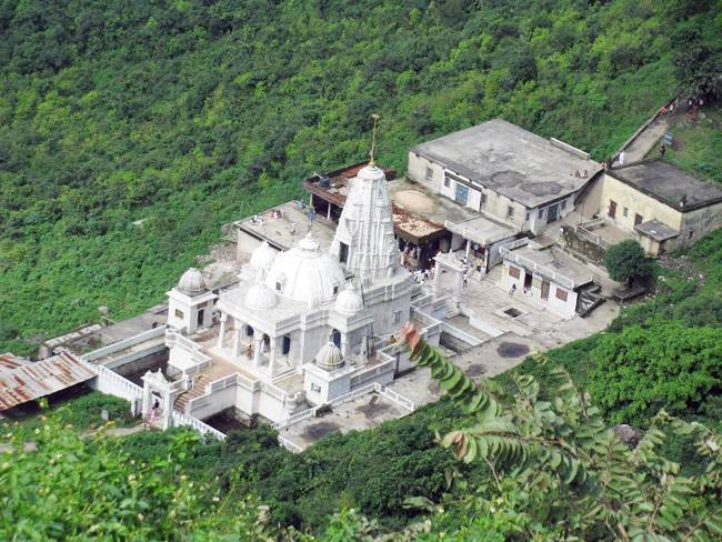 ये हैं भारत की सबसे कठिन धार्मिक यात्राएं...