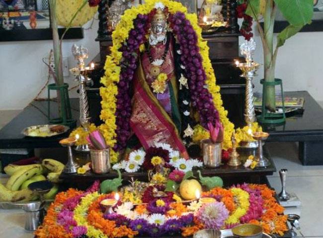 मां लक्ष्मी के ये नाम बनाएंगे सारे बिगड़े काम...