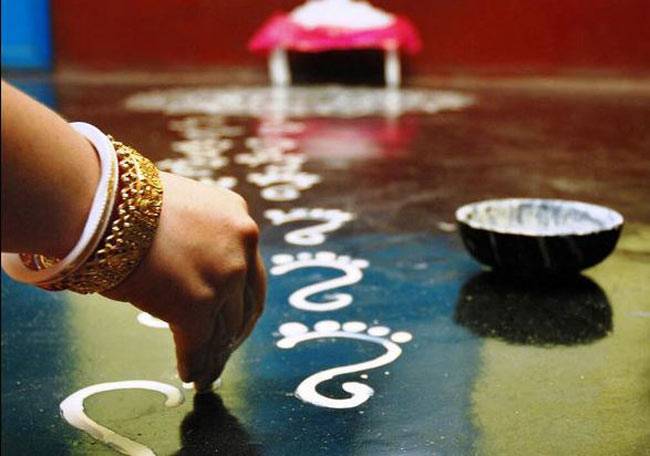 मां लक्ष्मी के ये नाम बनाएंगे सारे बिगड़े काम...