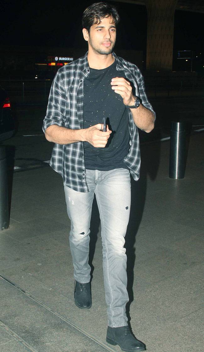 फिल्म प्रमोशन में व्यस्त नजर आईं सोनाक्षी और कटरीना, दीपिका के लुक के क्या कहने