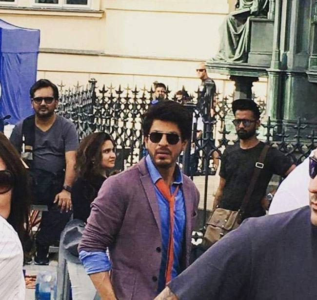 शाहरुख ने शुरू की इम्तियाज की फिल्म 'द रिंग' की शूटिंग