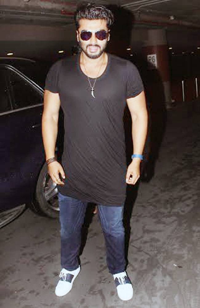 Celeb Spotting: आलिया की मूवी आउटिंग, कहां पहुंचीं सलमान की गर्लफ्रेंड