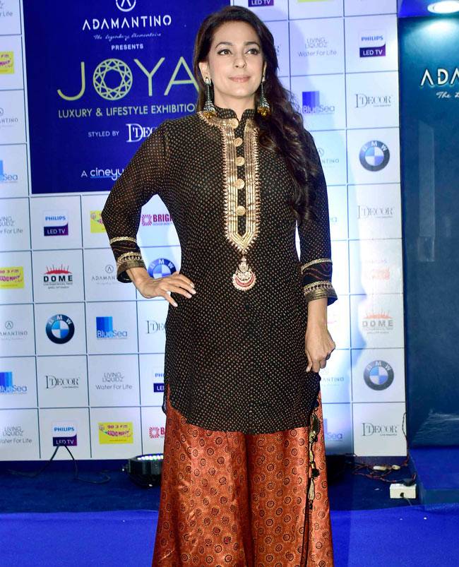 लारा दत्ता की दीवानी हुई उर्वशी रौतेला