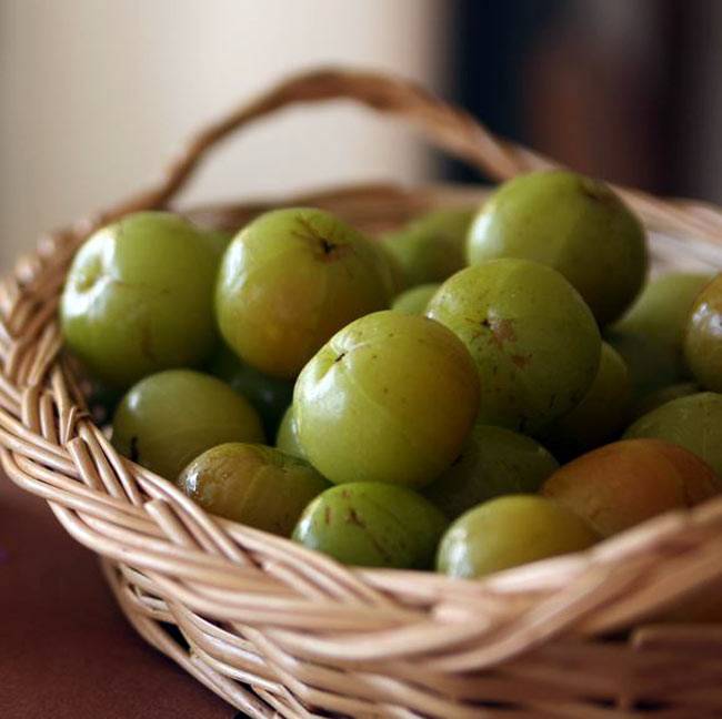 सफेद बाल की परेशानी क्या छीन रही है आपकी जवानी...