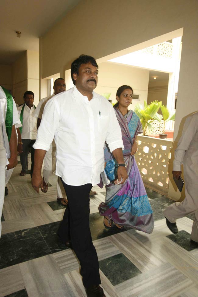 मेगास्‍टार चिरंजीवी को जन्‍मदिन मुबारक...