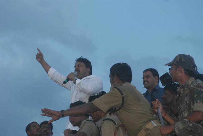 मेगास्‍टार चिरंजीवी को जन्‍मदिन मुबारक...